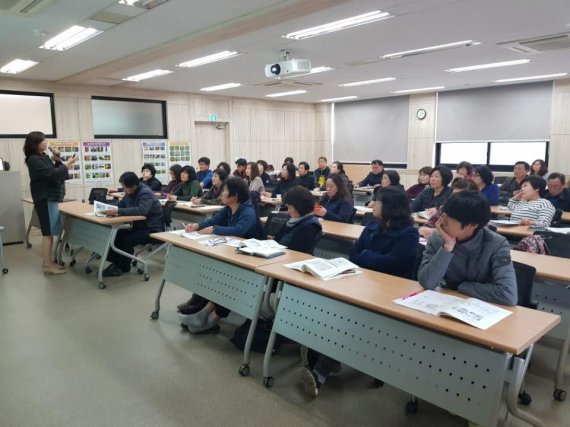 헙지원센터 이미지