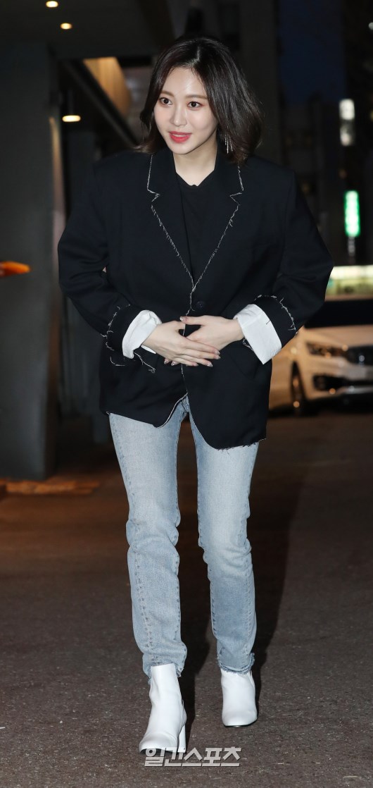 유라음식점 이미지