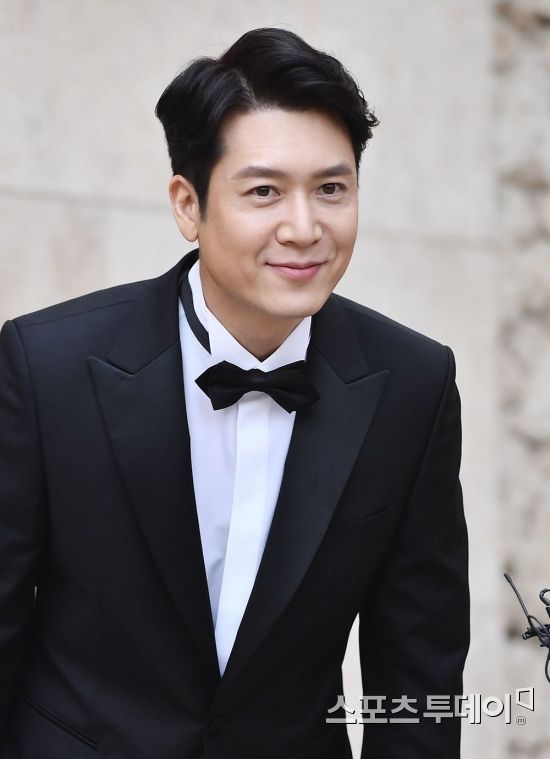 18】37岁赵显宰宣布结婚 迎娶交往5年的圈外女友/婚纱画报 9#/现场30