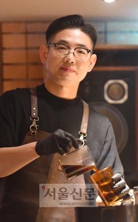 컨플릭트 스토어 커피 이미지