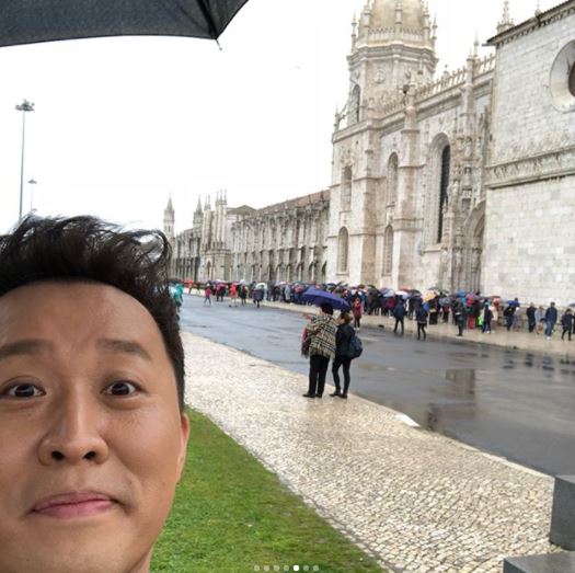 Broadcaster Jin-ha released a photo of Portukal Travel.Jeong Jun-ha said to his instagram on the afternoon of the 12th, Goodbye ~ Portukal!I eat well. The photo contains the scene of the Portuguese Lisbon Travel scene of Jeong Jun-ha.Jin-ha communicated with fans by releasing photos taken in front of Lisbons attractions such as the Geronimos Monastery and the April 25 Bridge. Meanwhile, MBC longevity entertainment Infinite Challenge starring Jin-ha ended in 13 years on the 31st of last month./ Photo = Jin-ha Instagram