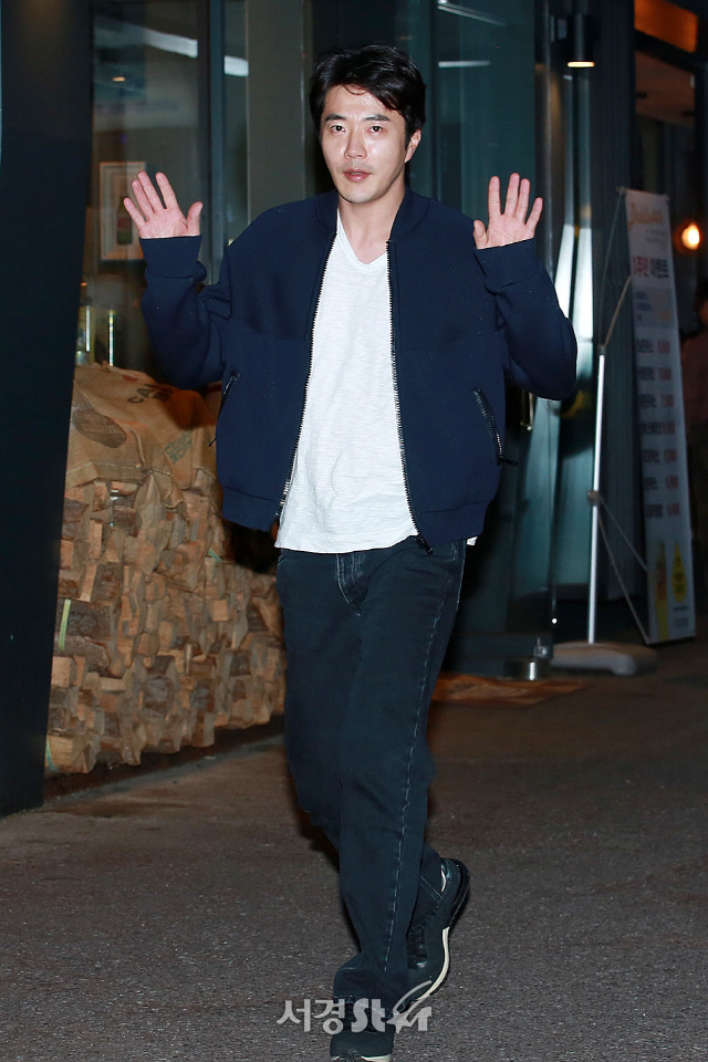 On the afternoon of 19th, KBS 2 Drama Queen of reasoning season 2 was held at a restaurant in Seoul Yeongdeungpa District.Actor Kwon Sang-woo is participating in KBS 2 Drama Queen of Reasoning Season 2 The.