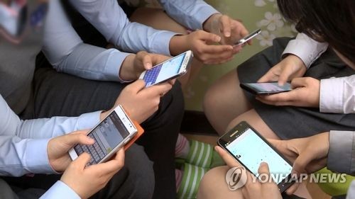국내외 스마트폰 가격 '한눈에'..내달부터 인터넷에 비교공시