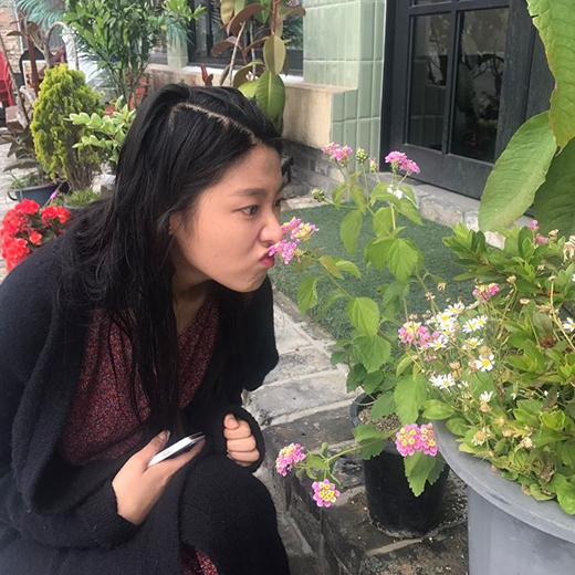 Seolhyun, a member of the girl group AOA, released his daily photographs.On September 21, Seolhyun posted pictures short and short only as eavesdropping in the Instagram.It is a cascade sitting behaving as a scent of the flowers planted in the flowerpot.It is a rough figure of a black cardigan.A bunch of nose bleached faces full of playfulness give a smile.Also, although Seolhyuns head is wet in water, an acquaintance who made it says If you close your head closed saying exactly, Seolhyun replied as angry that he was unclosed and dry It brings out laughter to leave.AOA other members Chan Mi left comment as contributing word (cute).Meanwhile, AOA is preparing for Come back with the goal for the first half of this year.