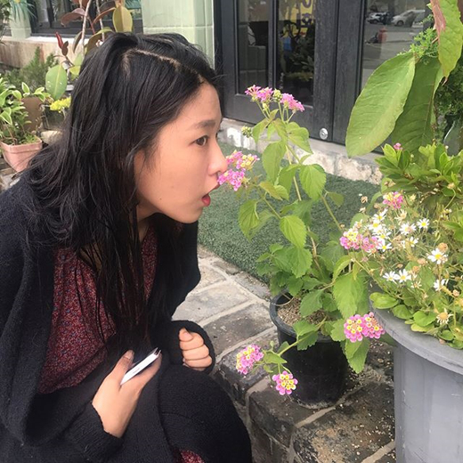 Seolhyun, a member of the girl group AOA, released his daily photographs.On September 21, Seolhyun posted pictures short and short only as eavesdropping in the Instagram.It is a cascade sitting behaving as a scent of the flowers planted in the flowerpot.It is a rough figure of a black cardigan.A bunch of nose bleached faces full of playfulness give a smile.Also, although Seolhyuns head is wet in water, an acquaintance who made it says If you close your head closed saying exactly, Seolhyun replied as angry that he was unclosed and dry It brings out laughter to leave.AOA other members Chan Mi left comment as contributing word (cute).Meanwhile, AOA is preparing for Come back with the goal for the first half of this year.