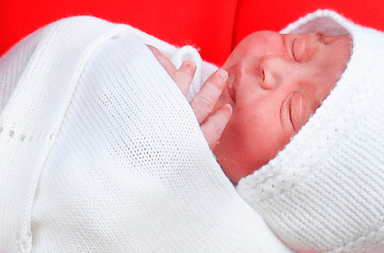 23일(현지시간) 런던 세인트 메리 병원에서 태어난 영국 윌리엄 왕세손과 케이트 미들턴 왕세손빈의 세번째 아기. [AFP=연합뉴스]