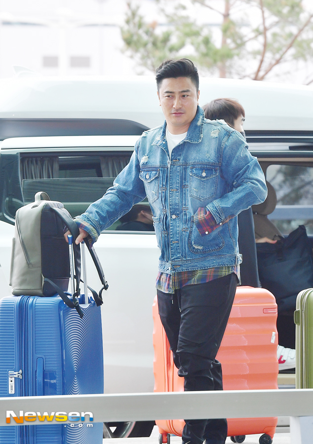 This day Ahn Jung-hwan Kim Yong-man Jeong Hyeong-don is heading for departure