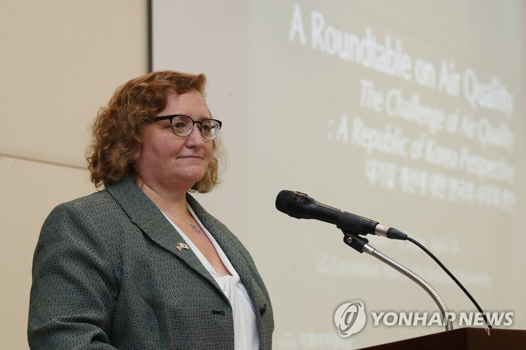 안젤라테이블 이미지