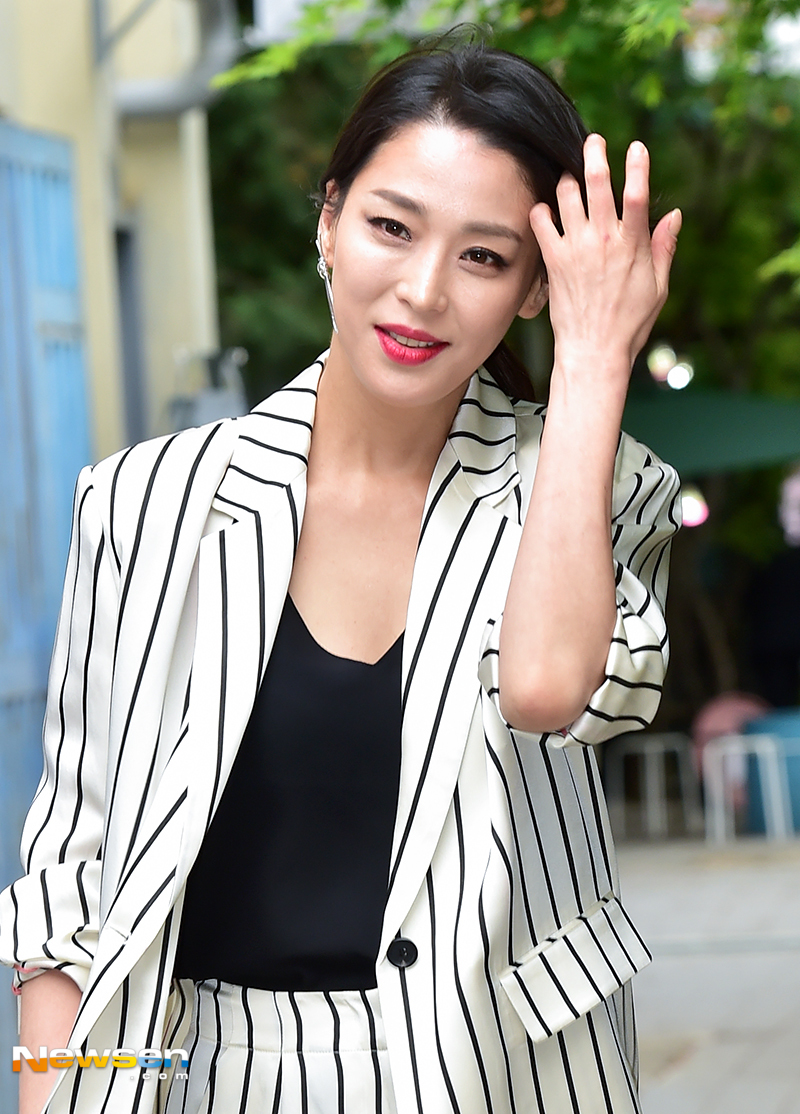 Actor Han Go-eun attended this day