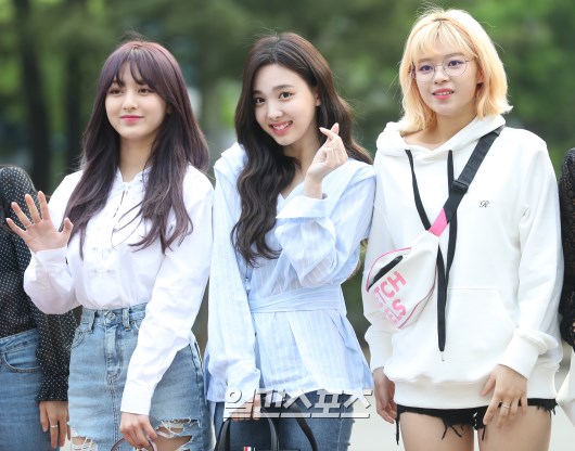 꽃자매 이미지