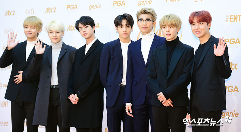 From the powerful boy group to the sound source, the May comeback plan is not enough. With the comeback of many idol groups and singers in March and April, the May lineup is also tough.BTS, SHINee, and other powerful boy groups as well as Yong Jun-hyung and Crush will be on the rise.BTS, which has become a global trend, will return after breaking the gap. BTS will return with LOVE YOURSELF Tear on the 18th.The first stage of this comeback is the 2018 Billboards Music Awards.BTS, who had won the award last year after defeating Justin Bieber in the top social artist category, was nominated for the second consecutive year, and this year he was invited as a performer and was on the same stage with colorful pop stars.BTS will also be hosting a world tour covering North America and Europe from August, and SHINee is also about to make a comeback at the end of May.SHINee, who celebrated its 10th anniversary this year, overcame the pain of unexpectedly leaving the late Jonghyun last year and finished the Japanese dome concert in February.Four SHINee members who have been active in various fields such as solo, acting, and entertainment ahead of the comeback will hold a fan meeting for the 10th anniversary of DeV and meet with fans first.Yong Jun-hyung of the group highlights will show GOODBYE 20s on the 9th.Yong Jun-hyungs first solo album, which was loved by many solo songs.Yong Jun-hyung, who has been in his thirties this year, is an album made by looking back on his 20s. He is expected to feel his musical spectrum more mature and deepened.Teen Top, who recently completed the Europe tour successfully, will return on the 8th.Teen Top, who participated in the SBS drama Switch - Change the World OST and pre-heated the comeback, caught the attention with two styles of retro-dandy through the teaser image released earlier.Teen Top will host a solo fan meeting Teen Top Live Show 2018 in Hong Kong on May 22nd after the release of the new song.The music source, Crush, will also return on his birthday on March 3. The new single, If you forget, will be released in about five months after the digital single Be on my side released last December.Since then, he will start his tour in Thailand on June 3, including Hong Kong and Taiwan.