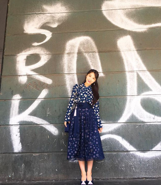 Jung Eun-ji, who is also a singer and actor, showed love for Hanbok as a Korean wave stone.On the second day, Apink member Jung Eun-ji posted a picture with the article Pretty Hanbok through his personal Instagram account.In the public photos, Jung Eun-ji poses in a living hanbok with a simple yet springy life.Especially, as Korean wave stone, the warm appearance of spreading Hanbok to overseas fans with the love of Hanbok attracted Eye-catching.Meanwhile, Jung Eun-ji released KBS2TV Drama Suits OST Part.2 Wind Flow through each music source site at 6 pm today.