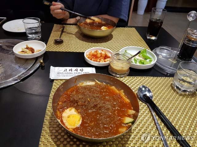 평양냉면 이미지