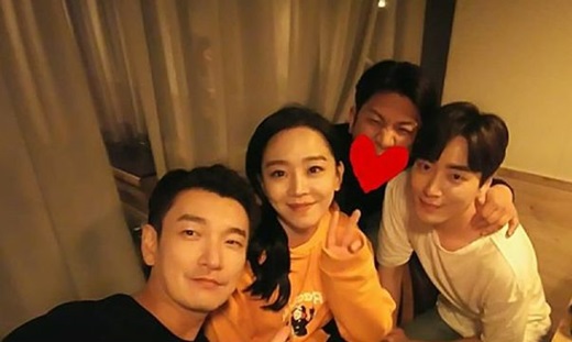 Actor Shin Hye-sun has unveiled the Alcoholic drink scene of the cast of the drama Secret Forest.Shin Hye-sun posted a picture of his SNS on the 4th with a flower-shaped emoticon and Jo Seung-woo Lee Joon-hyuk.Secret Forest was a 16-part TVN episode that was aired last year, with Shin Hye-sun playing Young Eun-soo. Secret Forest won three gold medals at the 54th Baeksang Arts Awards.Shin Hye-sun, who raised his share price with KBS2TV weekend drama Golden Life, will also appear in SBS 2-part special drama The Praise of the Company.