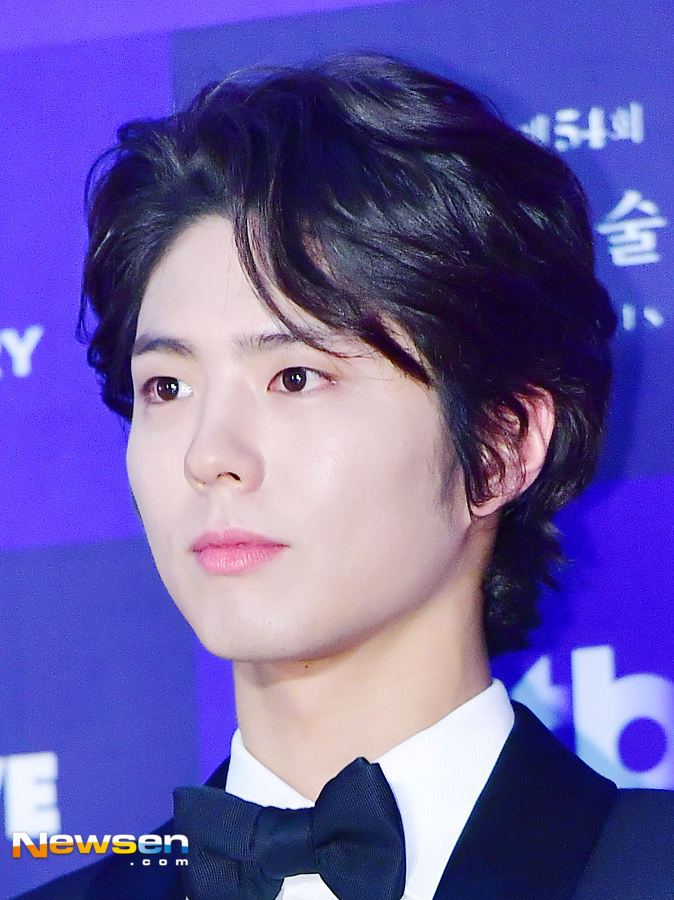 On this day Park Bo-Gum stepped on Red Carpet
