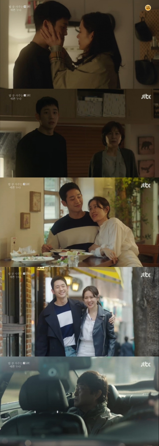 Son Ye-jin, Jung Hae In Couple can head to a happy ending?At present, there is a dark cloud. JTBC Drama The Pretty Sister Who Buys Bob Good broadcasted on the 4th showed that the tension of the drama was increased by the appearance of Yon Jin-ah (Son Ye-jin), Seo Jun-hee (Jung Hae In), and Kim Miyeon (Gil Hae Yeon) in the house of Seo Jun-hee. Eo Jun-hee eventually faced Kim Miyeon, not informing Yoon Jin-ah when he saw Kim Miyeon visiting his home.I wont open the door, Ill send you home right away. Leave your sister alone, said Seo Jun-hee. I did the wrong thing.Just close your eyes once, Kim Miyeon said, coming back into the house of Seo Jun-hee after Yoon Jin-ah headed home.Kim Miyeon slapped Seao Jun-hee, who kneeled as soon as he came in, and then said again, Do you know how much you care about your brother and sister?Where is the person who does not make a mistake? But Seo Jun-hee said, It is not a mistake to meet my sister. Kim Miyeon said, Lets look a little farther.I feel sorry for my words, but I have to do it for my part, he said. We are like a family.But Seo Jun-hee replied, Just a normal male woman meeting, shouldnt you look at it like that? Seo Jun-hee said, (But my mothers words) dont understand.Kim Miyeon said, You do not meet my standards, he said. I do not care if you look at it as a snob or as a child.In the meantime, Yoon Jin-ah came back to the Seo Jun-hee house and Yoon Jin-ah (Son Ye-jin) said to Kim Miyeon, Is this the level of mother?, when Kim Miyeon said, What did you do well? Yon Jin-ah became more angry, What did I do wrong?Tell me what I did here, exactly? opened the heat, Yon Jin-ah.So when Kim Miyeon tried to hit Yoon Jin-ah, Seo Jun-hee blocked it, and Yoon Jin-ah told Kim Miyeon, Do not hit me. Meanwhile, Yoon Jin-ah had to be embarrassed by a video of inappropriate contact with his boss at the company karaoke room.The image in the video could have been a victim, but the seniors and colleagues who saw it were frowning at the behavior of Yoon Jin-ah.Seo Jun-hee also had to be heard by company colleagues saying, What if you get cut, then go crazy, and go crazy, and have a girlfriend and you dont see anything.In the midst of the inconvenience, the love of the two people grew even bigger.