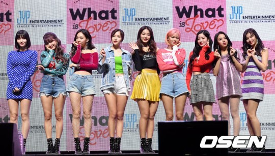 Girl group TWICE took first place in the 4th week of April idol charts, with Wanna One Kang Daniel still hot.In the fourth week of Aprils Acha Rankings on the Idol chart released on April 4, TWICE received 1052 points for sound recording, 53 points for recording, and 1088 points for broadcasting/portal/SNS, earning the highest honor on the weekly chart with a total of 2193 points.Following TWICE, Irohan of High School Rapper came in second (total score 2188), Wanna One (total score 2033), Kim Ha-on of High School Rapper (total score 1854), and BTS (total score 1749) came in fifth.In the rating rankings made by fans participation, Kang Daniel of the group Wanna One won the most votes for six consecutive weeks.Followed by BTSs Jimin, BTSs political situation, BTSs buff, and Wanna Ones Ha Sung-woon.The high school rapper, including Irohan, who is second in the Acha Rankings, Kim Ha-on, and Lee Byung-jae, who are ninth, was a remarkable week, said an idol chart official.Despite the end of High School Rapper, it proved that it still has both musicality and topicality.TWICE again recaptured the top spot and showed the strength of the one-top girl group. On the other hand, the idol chart is a chart that analyzes the performance and topicality of the singer itself rather than the song, and it can be seen at a glance the singer who became the most talked about for one week.It consists of the main chart, Acha Ranking, the rating rankings made by the fans, the Acha Report where various analysis of the music experts can be seen, the news of new music and singers, and the community bulletin board Atok.DB