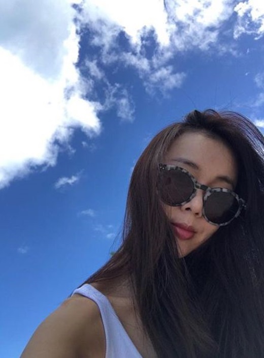 Actor Baek Bo-ram has been told of his recent situation in Philippines.Baek Bo-ram posted several photos on his SNS on the 6th, along with a picture of I like you and half pants on the beach.It looks like the Bohol Panlao Island of Philippines, given the location tag.Baek Bo-ram has been very popular in MBC Everlon Infinite Girls Season 3 which was broadcast since 2010.