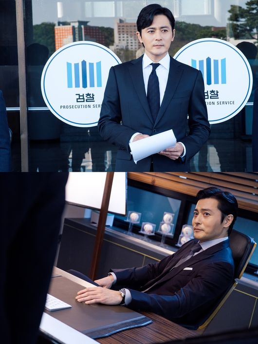 The past of Suits Jang Dong-gun has been revealed. KBS 2TV drama Suits (played by Kim Jung-min/directed by Kim Jin-woo/produced monster union, Enter Media Pictures), which is marching to the top of the ratings of the drama.At the center is actor Jang Dong-gun (played by Miniforce Seok).Jang Dong-gun, who returned to the small screen in about six years through Suits, is perfect and plays a wonderful man Miniforce, and not only overwhelms the screen, but also leads the praise of the brochemy with Park Hyung-sik (played by Ko Yeon-woo). The show, which showed the charm of the Miniforce seat played by Dong-gun, was the third to fourth episode of Suits, which aired on the 2nd and 3rd.Suits 3 ~ 4 times revealed the past of the man Miniforce seat, where everything seemed perfect.Miniforce, who had been performing better than anyone 13 years ago, took off his prosecutors uniform for his lover, Ji-sung, and became a lawyer. Miniforce, who was reunited with Naju-hee as a lawyer for the other side of the divorce trial.His eyes, which had changed for a while in front of Naju Hee, showed another charm of a man named Miniforce and shook his house theater.On the 8th, the production team of Suits released two photos of the Miniforce seats of the prosecutors office 13 years ago and the current lawyer Miniforce seats.Lets go into the Miniforce seat charm that has surpassed 13 years. The first thing that attracts attention is the changed style of Miniforce seat.During the inspection, the Miniforce stone gives a neat design black Suits, a hairstyle, and a stiff Feelings.You can see the belief that never breaks even in the tight lips and the heavy eyes, while Miniforce, who became a lawyer 13 years later, is a little more confident Feelings.The Suits design has also become a little more colorful, and the relaxed and confident of a successful man is buried in his face. Like this, actor Jang Dong-gun expressed the Feelings of the Miniforce character, which changed for 13 years through style, eyes, facial expressions, gestures and posture.It is definitely the same person, but Feelings is completely different, so the Miniforce seat of Jang Dong-gun, which is more wonderful and attractive, was born.