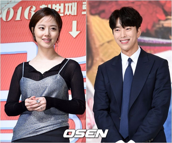 Moon Chae-won is confirmed as a 10 minute of Tale of Fairy, which is discussing TVN formation. As a result of the 9th coverage, Moon Chae-won will meet with viewers in the pre-production drama Tale of Fairy.Drama Tale of Fairy based on Naver Web toon is a comic fantasy work that reveals the secret by meeting two husband candidates Jung Ihyun and Kim Geum who are living in reality, and the 699-year-old Gyeryongsan Seonoknam, who became a barista through Goryeo and Joseon Dynasty. Choe-won, a biology professor who has a smooth appearance and extraordinary brain but has a grumbling, suspicious and exceptionally ignorant personality, was cast by Yoon Hyun-min. Moon Chae-won reviewed his work after the end of TVN Criminal Mind last year, I chose Cha Gi-jak.In addition to Drama this year, the movie Myungdang is expected to be released.In addition, Moon Chae-won and Yoon Hyun-min have never co-worked in a single work, so the two couples are attracting attention. Meanwhile, Tale of Fairy produced by JS Pictures is directed by Kim Yoon-chul, who made She is dignified, My name is Kim Sam Soon, Can We Marry Yoo Kyung-sun, who wrote Bista Wang Jo Hyun, is in charge of the play.It will be conducted in a 100% pre-production method, and will discuss the formation of the second half with TVN.