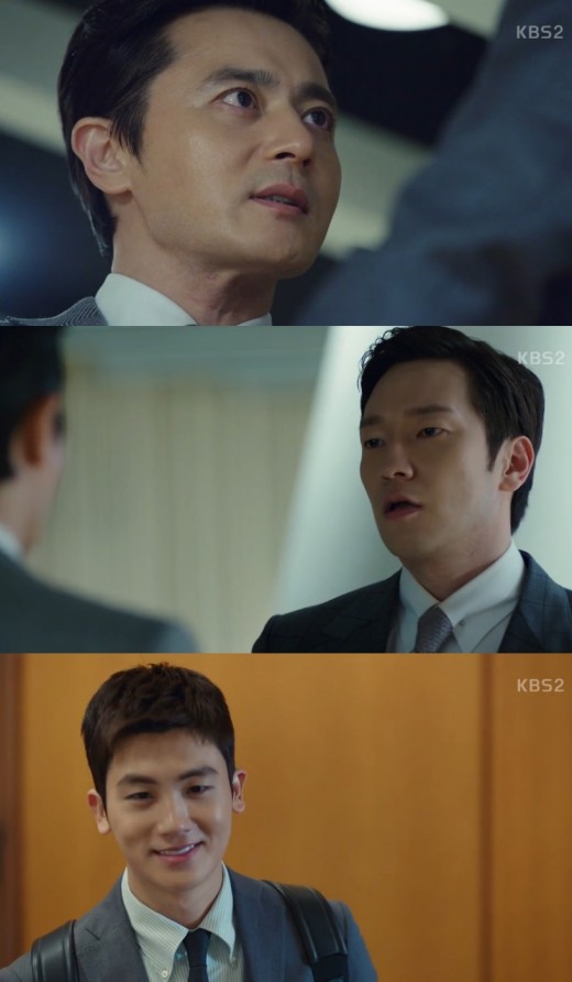 Park Hyung-sik has stepped up as a support group amid the full-scale confrontation between Jang Dong-gun and Son Seokgu.On KBS2s Suits broadcast on the 9th, Kang Suk (Jang Dong-gun) was shown accepting the advice of Yeon Woo (Park Hyung-sik) prior to his main showdown with David (Son Seokgu).Kang Suk is playing doubleheader as a strong and ship ace; Kang Suk and Yeon Woo were also angry, with defendant lawyer David, who is a Harvard alumnus, giving him a peek at the settlement.Kang Suk said, Lets try to get the right thing.Another drug company lawsuit was the opposite of the previous class action lawsuit, and the plaintiffs lawyer demanded 20 billion won for the punishment of the punishment.Kang Suk said that it would be better to go to trial.However, the opposing lawyer is already in full swing.Yeon Woo also tries to make this public opinion Lee Yong, but Kang Suk advised not to be sympathetic to anyone.David moved in earnest. He attacked his client, then called in the plaintiffs to suggest a settlement. Kang Suk said, This is terrorism and crime.And you bring the manuscripts together without my consent? Is this American shit?But David has blown a heavy shot at Kang Suk by flying his business card without a clue.Kang Suk also acknowledged Davids superiority, and Yeon Woo advised, You change your position and become David.Kang Suk also accepted this advice, saying, I will have a play style that I never do.However, Kang Suks measure was a surprise to Ha Yeon (Jin Hee-kyung), who said, Its because of me, I just know that much.Kang Suk, who uses rotten meat as bait for hunting hyena, raised questions about the development afterwards.