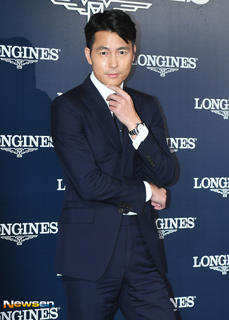 A photo event commemorating the 186th anniversary of the Swiss watch brand LONGINES was held at the Seoul Museum of Art in Buam-dong, Jongno-gu, Seoul, on the afternoon of May 9th.Actor Jung Woo-sung attended the day.yun da-hee