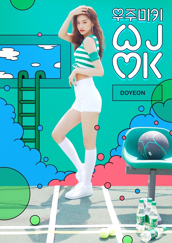 Project unit Space Mickey released a GREEN (Green) picture where the spring feeling is on the ground.WJSN and Weki Mekis agency Starship Entertainment and Fantagio Music posted a picture of Woosung Miki Seolah and Doyeon through the official SNS channel on the afternoon of the 9th.In the public picture, WJSNs Seol-ah and Weki Mekis Do-yeon captured the attention of the viewers by completely digesting the sporty tennis look in the background of the tennis court.Seolah showed a green striped pattern top and white tennis skirt, and Doyeon showed a charming Symillar look with striped pattern top and white short pants.Seolah and Doyeon are solid in the picture, and they show off their healthy S line and fresh smile.Woosung Mickey, who announced the start of the project unit group as a special project unit group, unveiled the image of the coming Soon, and the members of the next generation girl group prospect WJSN - Luda and Weki Meki member Choi Yoo-jung - Kim Do-yeon united into a group.The special unit project space Mickey of the two attractive girl groups will be conducted with the concept of Crush.Already, Naver V has focused on two consecutive Naver V Lives, exceeding 10 million hearts.WJSN debuted in February 2016 with Momomo, and has been continuing the groups activities with Secret, Touching You, Happy and Dreaming Heart.In addition, the members have proved their high interest in various fields such as music, acting, and entertainment.In addition, WJSN is celebrating its third year of debut this year and holding its first fan club opening ceremony, showing steady growth, and is looking forward to the next move.Weki Meki was active in February with the title song La La La for her second mini-album LUCKY.In addition, from February, 60 days of the web reality Weki Meki Mohae planned for 60 episodes, the unconventional appearance and the fun sense like a real fan captivated the fans.Meanwhile, Space Mickey will release a single in June and will start full-scale project group activities.Photo: Starship, Fantagio Music