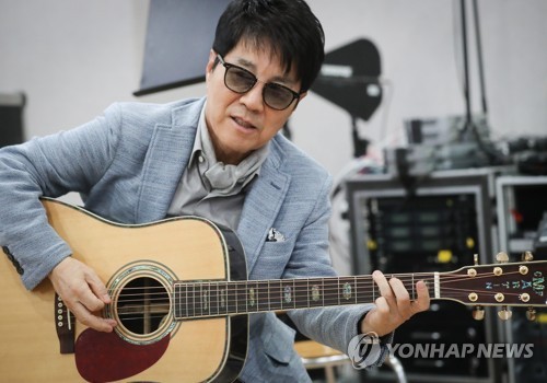 데뷔 50주년 공연 앞둔 조용필 [연합뉴스 자료사진]
