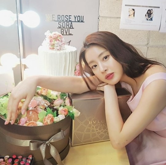 Kang So-ra wrote on her Instagram account on Wednesday, 2nd anniversaryI posted a picture with the article.Kang So-ra in the public photo poses in a pink dress.Kang So-ra, holding a bouquet of flowers in her arms, gazed at the camera with her alluring eyes, and attracted Eye-catching with an elegant atmosphere.Meanwhile, Kang So-ra was scheduled to appear in the new drama Tale of Fairy recently, but he finally testified for a schedule problem.