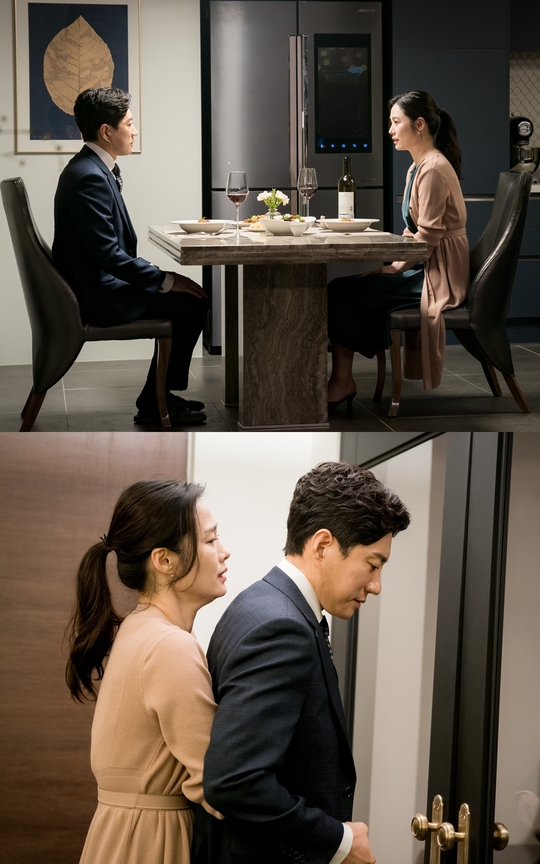 Kim Myung-min and Kim Hyun-joos mournful Back Hug have been spotted.The complex subtle romance of Song Hyun-chul (Kim Myung-min) and Sun Hye-jin (Kim Hyun-joo) was predicted in the KBS 2TV monthly drama The Miracle We Met (playplayplay by Baek Mi-kyung/director Lee Hyung-min) which airs on May 14.In the last broadcast, Song Hyun-chul and Sun Hye-jin, who are on bicycle dates in a park with memories of their love,Especially, like a scene in the past, Song Hyun-chuls affection and her express chemistry, which she cares about Sun Hye-jin, who fell on her bicycle, exploded.But the two are in the process of divorce.With the mixed relationship between Sun Hye-jin, who opens the door of her mind to her husband who changed 180 degrees after the accident, and Song Hyun-chul, who said she would return to her original family, making her sad, attention is being paid to what will happen to the relationship between those who steal her eyes from the photos released on the 14th.Especially, this is the sudden action of Sun Hye-jin, which started with Song Hyun-chuls meaningful remarks, and her sad expression has already made her heart ached and her curiosity is amplified at the end of Back Hug.emigration site