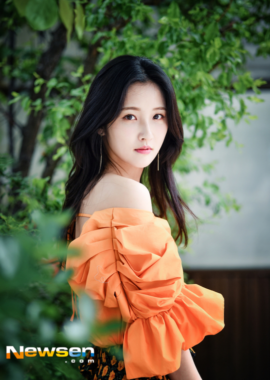 Nam Ji-hyun, a girl group 4Minute, has changed his name from Nam Ji-hyun to Nam Ji-hyun.Actor Nam Ji-hyun played the role of Lucy Gae, a female girl with an instinct close to an animal, in the TV drama Sejo of Joseon - Drawing Love (playplayed by Cho Hyun-kyung/director Kim Jung-min/Sejo of Joseon).Nam Ji-hyun said in an interview on the morning of May 14, It was a good character for a good work.It was a work that I really appreciated, and all the actors have a lot to learn, so I was grateful for all the moments in the field. Do you realize the end? He said, I did not feel it for a week.I feel like Im adjusting a little bit now, he said. I felt real when I saw other actors interview articles.Nam Ji-hyun, who had a vacancy since the demolition of 4Minute in 2016, signed an exclusive contract with the artist company and walked a new path as an actor.The name of the activity also changed from Nam Ji-hyun to Nam Ji-hyun in December 2017; at the time, Nam Ji-hyun said through SNS, I was worried as I went the actors way.As I walked down a path that might be completely different, there was also a new learning and confusion in me.I do not change my name, but I was eager to build a new name under the name Nam Ji-hyun along with my mothers adult hand. Sejo of Joseon was the first work after Nam Ji-hyuns change of activity name.Viewers reactions also poured in, saying I didnt know Lucy dog was 4Minute Nam Ji-hyun.Nam Ji-hyun, who said, I am proud, said, In fact, there is a reason why I changed my name, but there was something I wanted to get out of the title of idol.I always ask questions from that, so I have changed my resolve as an actor. I was worried about a year, Nam Ji-hyun said.I talked to the company that I wanted to change my name while doing KBS 2TV The Strongest Deliverer, but I had a year or so to try to worry a little more. The most heart-wrenching thing about Nam Ji-hyun changing his name was the nickname Namji, which fans call.Nam Ji-hyun said, I liked the nickname Namji and I was worried about changing the name.I thought I would change my name to Namji at all, but it was a bit of a joke. I originally tried to change my name without changing my name.There were Nam Hae Yeon and Nam Ji An, but there was no name Ji County, Shanxi.It was always called Ji County, Shanxia.So I decided to change the castle. I put all the castles.I attached Hong Ji County, Shanxi, St. Ji County, Shanxi, Ji County, Shanxi, etc. I thought it would be better to attach my mothers name than it was meaningless.Father was very sad, but he said, I lived in Father Castle for 30 years, so I will live as a mothers castle. My grandfather said, I liked that there was one more family.In particular, Nam Ji-hyun said, I changed my name, not my name. I saw in the comments that I had my parents divorced.I thought it was short, he said. It is good to be a parents gold thread. Please write this in the article. Meanwhile, Sejo of Joseon ended 20 times on the 6th.Kim Myung-mi / Lee Jae-ha