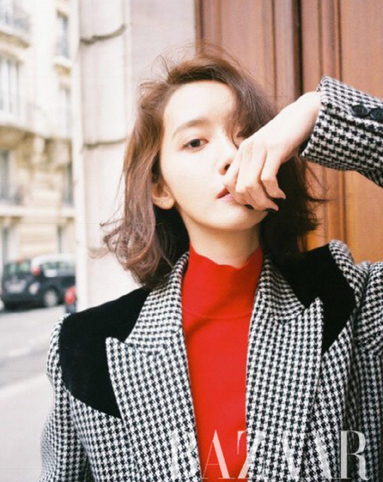 Sic or Elegance...Im Yoon-ah, mood Goddess Singer and actor Im Yoon-ahs atmosphere-filled picture was released.On the 15th, Harpers Bazaar official Instagram said: Im Yoon-ah became the main character in the June issue of Cheryl.A picture was posted along with the article B cut like A cut.Im Yoon-ah in the public picture is wearing a simple yet full-fledged costume and posing with an atmosphere.The chic yet elegant, unusual Im Yoon-ah figure catches the eye.On the other hand, Im Yoon-ah showed off Lee Hyo-ri and Lee Sang-soon and warm-hearted chemistry as employees at JTBC entertainment program Hyoris Bed 2.