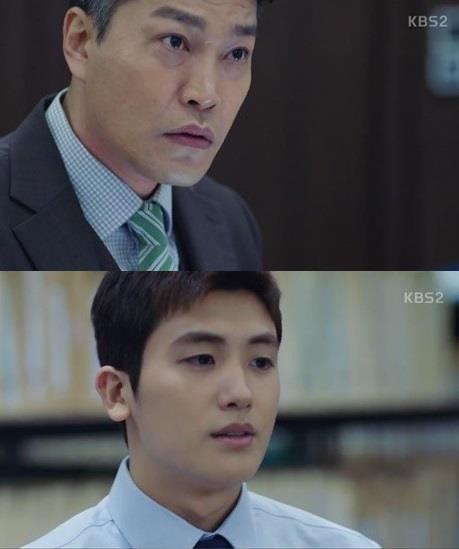 Suits Park Hyung-sik temporarily escaped Danger amid suspicions of Choi Gwi-hwa.In the 8th KBS2 drama Suits, which aired on the 17th, Ko Yeon-woo (Park Hyung-sik) was shown falling into Danger under suspicion of his identity.On this day, Chae Geun-sik (Choi Kwi-hwa) discovered and questioned Ko Yeon-woo, who was secretly peeking at the companys financial statements.Its a number that I can study, he said.However, Chae Geun-sik doubted the words and said, Do you know that I am enough to have a number expert here? I work, but I do not have a salary.There is real evidence, but there is clear evidence, so dont make excuses and answer them straight, he said.So Yeon-woo said, I do not know where this is from, but I do not understand it.Meanwhile, Suits is a drama depicting the romance of a fake new lawyer with a legendary lawyer of the nations top law firm and a monster-like matching king.Jin Ju-hui