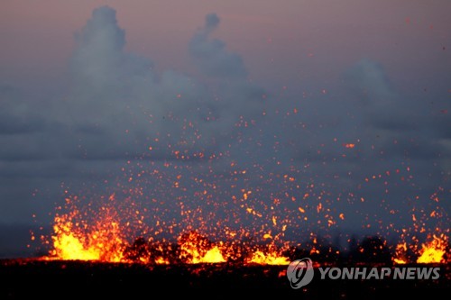 킬라우에아 화산 용암분출 [로이터=연합뉴스]