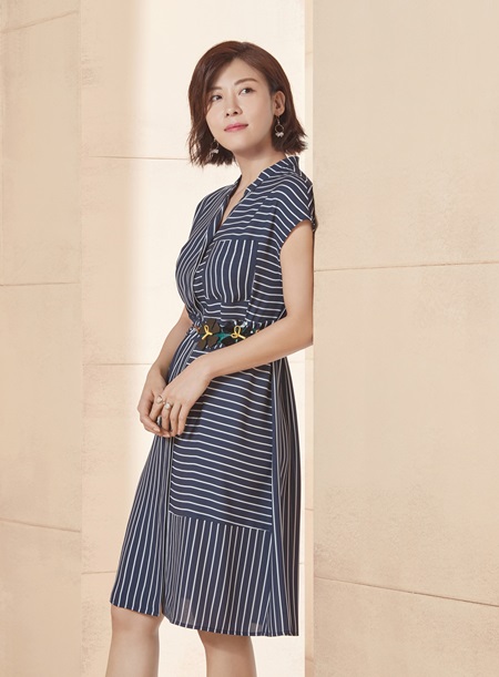 South Korea representative actress Ha Ji-won showed off her feminine and innocent charm through womens wear pictorials.South Koreas representative womens wear brand Crocodile Lady, which is developed by fashion group magazine, unveiled a summer picture with Ha Ji-won.The picture consists of a biz line filled with exotic feelings and a sports line that creates a fresh atmosphere in the city center.Ha Ji-won in the picture gave a point with a flower design belt to a unique pattern stripe dress that intersects horizontal and vertical, creating a feminine resort look.In addition, the cubic white caraty shirt with the Crocodile Lady logo with a cubic, and a black skirt with a color block and button detail, showed a youthful Sports look.Ha Ji-won is a veteran of the 8th year, and not only naturally digests various styles, but also improves the perfection of the picture with different poses and expressions depending on the atmosphere of the clothes.Ha Ji-won, who has unique charm, expressed a comfortable and feminine atmosphere in this picture, said Park Sung-hee, executive director of creative director at Crocodile Lady Design Room. Crocodile Lady plans to show functional materials that can have a pleasant summer even in the heat and high humidity, and products with natural feminine beauty even in comfort.