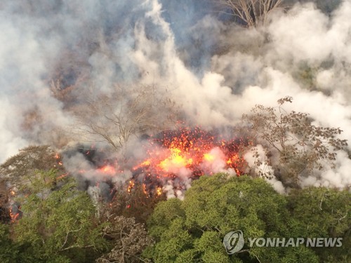 용암 분출하는 킬라우에아 화산 [AFP=연합뉴스]