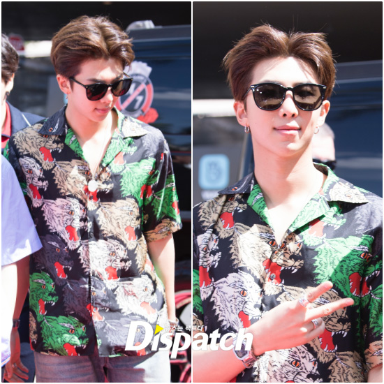 This feeling, the look-around...RM, the leaders swag. BTS RM flaunts extraordinary swag on BillboardsBTS (BTS) stepped on the Billboards Award Red Carpet at the MGM Grand Garden Arena in Las Vegas at 5 p.m. on Tuesday.BTS showed off its dandy casual on the day, walking Red Carpet down a protocol vehicle provided by Billboards, with local reporters competing for hot coverage.The reaction of the world Ammy was also explosive. BTS shouted and shouted hot. BTS responded to fans with a relaxed Fan service.Meanwhile, BTS will unveil its new song Fake Love at the 2018 Billboards Music Awards, and the top social artist category, which was awarded last year, was also nominated.far-feelingleaders swagatmosphere, over-the-wall