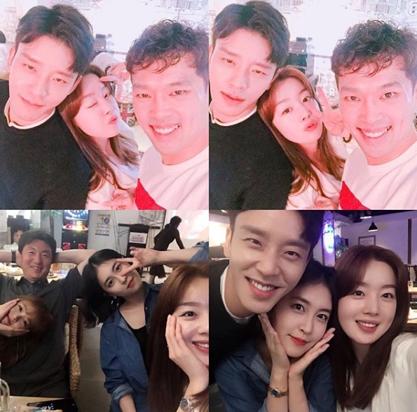 Han Sun-hwa, a member of the group secret, released photos of the MBC drama Deryl Husband Ojakdu behind-the-scenes on May 19th.On May 21, Han Seonhwa posted several photos on his instagram with an article entitled Goodbye Daryl Husband Ojakdu .In the photo, there was a picture of Han Sun-hwa taking pictures with various Actors such as Kim Kang-woo and Park Min-ji who appeared in Deryls Husband Ojakdu.In another photo, Han Sun-hwa is showing off his strong companionship with Kim Kang-woo, and can guess the atmosphere of the filming scene that was cheerful at the time in the bright smile of the Actors.The fans who responded to the photos responded Thank you, I will look forward to another good appearance and I took a lot of pictures.delay stock