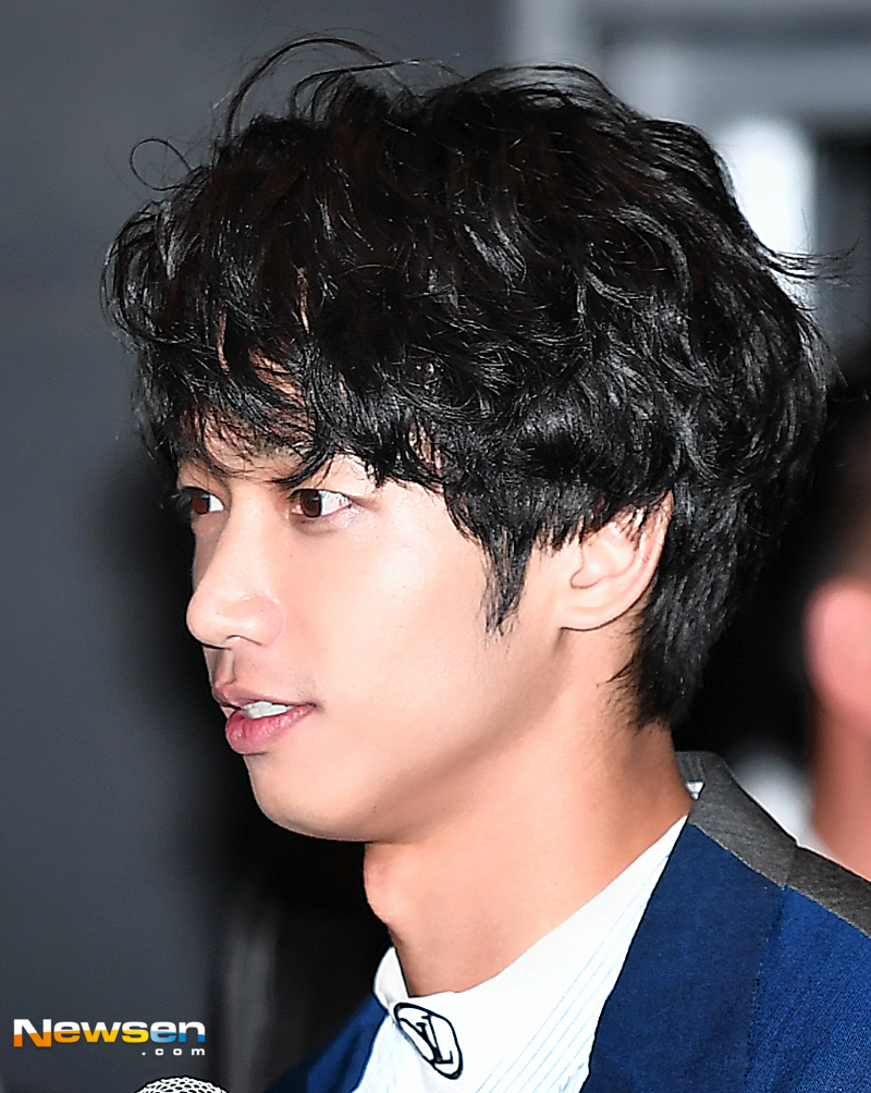 The Taiwanese movie Hello, My Girl stage greeting was held on May 23 at Megabox Central, Seocho-gu, Seoul.Ryu I-ho, the main character of the movie, attended the ceremony.Hello, my girl is a film about a boy who returned to school in 1997, a youth romance story about his first love affair, a rough thumb ride that started with his life, and a confession challenge.Lee Jae-ha