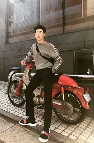 윤호 이미지