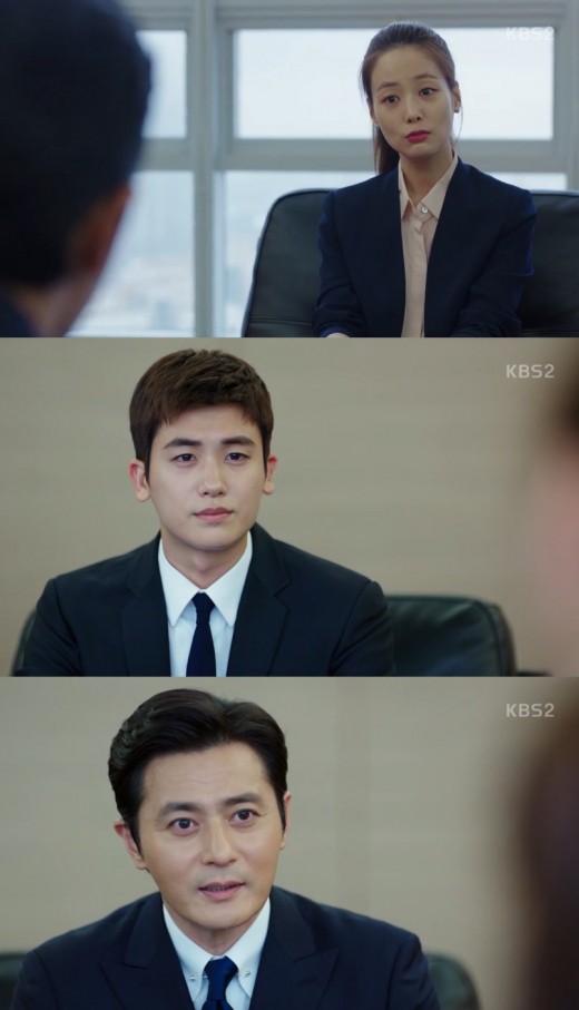 Son Yeo-eun first appeared in Suits.On KBS2s Suits, which aired on the 23rd, the first appearance of Kim (Son Yeo-eun) was drawn.Kang Suk (Jang Dong-gun), who visited the prosecution office over a hit-and-run issue, and Yeon Woo (Park Hyung-sik), who were confronted by prosecutor Kim.Kim said, It is Mr. Chois reputation, it is a original legend. It is a pleasure. However, he ignored the greeting of Yeon Woo lightly.The incident came to an unexpected situation when the victim died. Kim also said to Kang Suk, It is a little different from famous.First of all, you should start by understanding the situation.