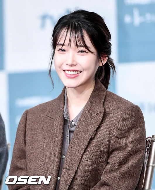 IU, who finished My Uncle well, takes the stage again with Singer IU rather than Actor Lee Ji Eun.IU confirmed the appearance on the 400th special feature of KBS 2TV You Hee-yeols Sketchbook on the 29th.Recently, IU, who has been impressed with TVN My Uncle, is going to show up in public as a Singer for a long time through Sketchbook.At this meeting, IU will celebrate the 400th Sketchbook of You Hee-yeol, as well as singing the hit songs of the past and giving an impressive stage to the audience.As a result, IU will appear on the Sketchbook in about 10 months after the three-part special feature last summer.As a child who has been working as an actor since the announcement of Flower Marks 2 in September last year, it seems that many people will be interested in the first stage of returning to the Singer.IU, Singer transfer, 10cm Kwon Jung-yeol, band Hyuk-oh, hip-hop duo dynamic duo also make a meaningful stage by launching 400 Sketchbook.You Hee-yeols Sketchbook, which is active as an MC, has been loved by many people as a terrestrial representative Music broadcasting that tells good Music since its first broadcast in April 2009.You Hee-yeols Sketchbook, which has been in its 400th anniversary in about nine years after its first broadcast, will return to a more colorful lineup.On the other hand, You Hee-yeols Sketchbook starring IU will be broadcasted at 12 pm on June 2.DB
