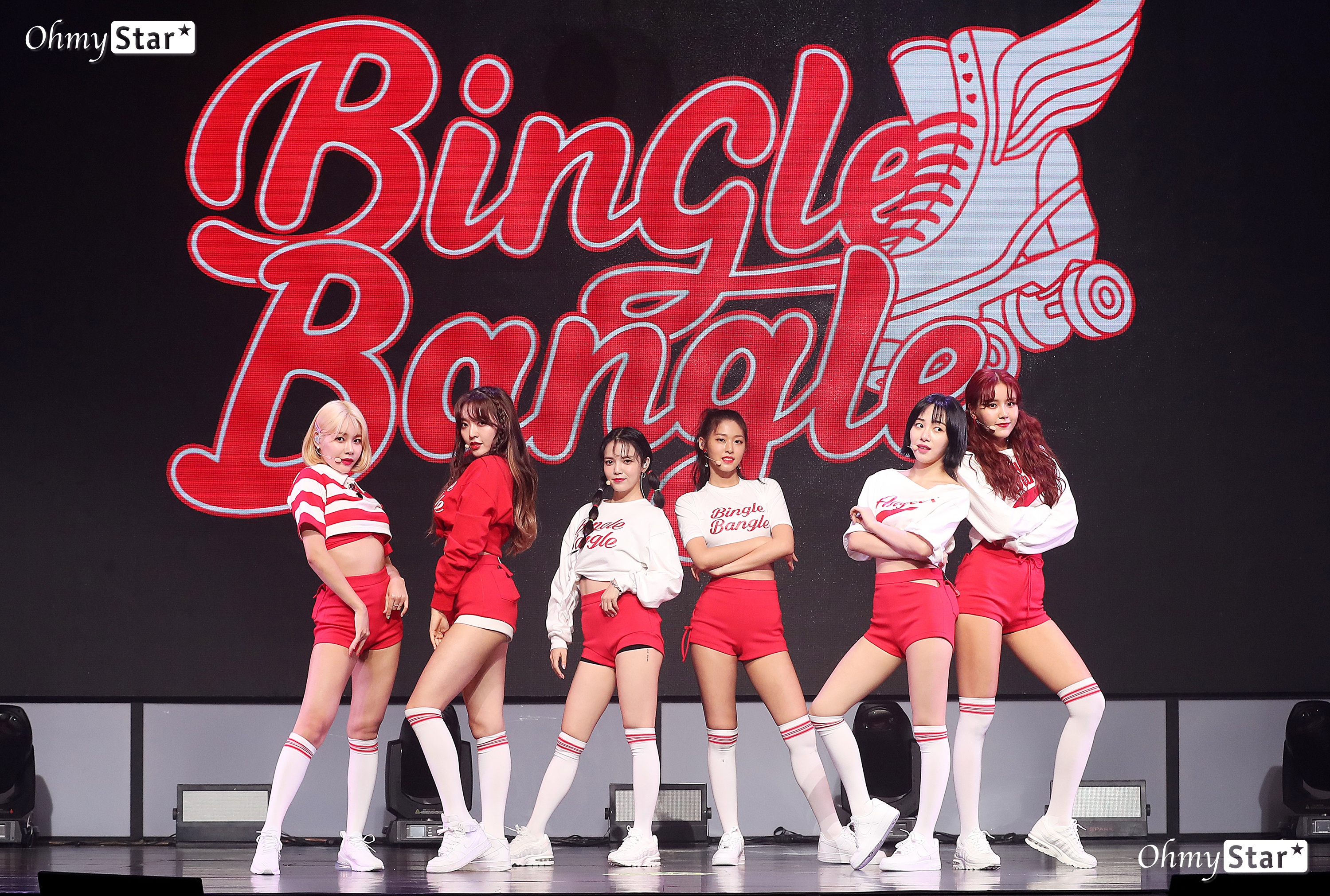 The AOA regrouped into a six-member group and returned after a year and five months; those who had been seven to six as the main vocal Park Choa withdrew gathered energy to show a tighter look.On the afternoon of the 28th, AOAs mini 5th album <Bingle Bangle> was released at a concert hall in Gwangjin-gu, Seoul.A refreshing summer song brought a comeback, a healthy charmAOA, who returned to a cool and addictive summer song, showed the stage of the title song Bingle Bangle and the song Super Duper on the showcase.Now the summer starts, I hope you play our cool song and drive and have a good summer, Yuna said.This song is full of health, Mina said. The members did not fall out and exercise a lot.Hyejeong also said that he was happy to show such health beauty. We used to sing a lot of mature songs before, but I wanted to show a lot of brightness when I came back.I feel good to be able to listen to a bright song that suits my 20s, he added.To show their energy, they sweated more than before.I have been preparing for the album for a long time, so I personally prepared more excitingly, said Seolhyun. The preparation process was difficult, but it was a pleasant process that became hard, and there was a lot of practice, and I started practicing early morning like Idol Producer.Hyejeong also said, It is the hardest choreography so far, he said, I gave up my shoes and all the members wore sneakers.Weve all practiced really much together, as we went back to Idol Producer, and I think we did our best as we came back in a year and five months.Ive also made several correction recordings. (Yuna)I asked how I filled the gap of the main vocal Park Choa, which would have been quite large.Chan Mi said, Yuna sister also had a high proportion of vocals in the team. I filled the vacancy of Park Choa sister with Yuna sister and Hyejeong sister.I talked a lot about what I should do so that the stage of the six people would not look empty, he said.Chan Mi, who has been steadily receiving vocal lessons since the past, has also participated in this album as a vocalist rather than rap.seventh year group jinxI dont think seven years is a short time, but now Im so excited and funny to be active that I want to entertain this activity rather than worry.I think well spend a lot of time with the members and talk about our seven years when the time comes. (Chan Mi)When did you feel like you grew up as a seventh-year AOA?Chan Mi said, I felt that I grew up practicing this time. It used to take a long time to dance, but now I catch it hard and it fits in a short time.When I sing, when I see my sisters, I feel like Im really good at seeing Baro understand and express it and make a sound source better than the guide.Members now seem to know each other, even if they dont speak like old family or friends. Whos in bad shape today? You can see whos sick today.Im so happy when were alone, even if we start talking without a theme, its a long time fun. (Jimin)the answer to the words of the publicSeolhyun recently asked about the cancellation of SNS follow.Previously, Seolhyun followed the Luna of F-X, who unfollowed Yoo Ah-in, Yoo Byung-jae, IU, etc. and expressed his intention to support feminism, and was mentioned in the category of feminism-related issues.I actually thought I had a lot of followers, said Seolhyun. I thought I should sort out my followers besides my acquaintances that day, but I stopped Baro when I heard that it was an issue.After that, I was nervous and I could not touch it, he said.Then, in an interview that came out before it became an issue, it was once again an issue that I said I was interested in womens human rights.In response to this additional question, Seolhyun said, I am naturally interested in social issues and I am trying to listen to various opinions.AOA Mini 5th album <Bingle Bangle> Showcase .. Summer song Bingle Bangle comeback