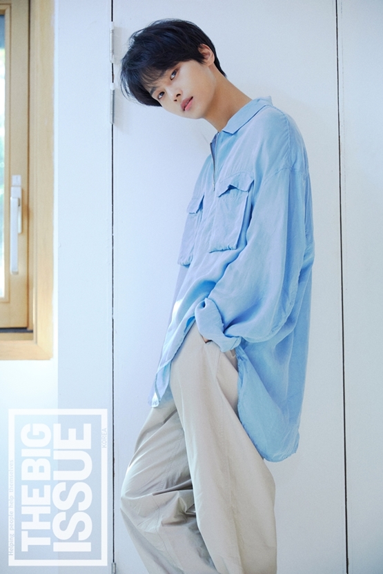 VIXX N donated his talent through the Big Issue pictorial.N captivated the attention by revealing the charming charm of the flower youth in the June issue of the lifestyle magazine Big Issue, which is scheduled to be released on June 1.In the public picture, Enn showed a bright appearance by naturally digesting the natural look of modern yet sophisticated design in the background of the plants filled with recording.Each picture cuts perfectly show the appearance of the boyfriend look, and it makes it impossible to take off the gaze by radiating the brilliant atmosphere that seems to have turned the time backwards and the flower beauty that tore the cartoon.In an Interview after the filming, N continued to talk about the good work and sharing.En, who has participated in various good deeds such as helping the youth orchestra with developmental disabilities, encouraging regular savings of Korean Habitats, and donating cactus sound source, is continuing to donate talent in the first half of the year, along with big issue pictures to help homeless self-help.I have been quiet in the place where I have been able to reach my ability before, and I knew that I could expect a positive effect by notifying it.I do it, and the fans make a charity cafe and volunteer work together. I am very proud of it. I didnt have the right to play a big role yet, so I thought Id have to step up after I finished the drama Tunnel and Perfect Wife.I will study while working properly, even if it is slow. In addition to the Big Issue activities, N, who helped help homeless self-help with a big issue picture, meets viewers through a new drama Knowing Wife.Photo = Big Issues Offered