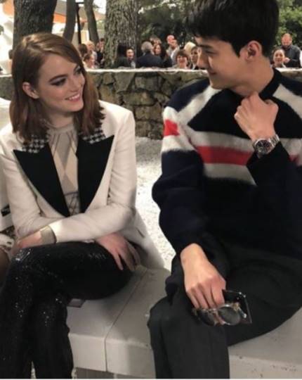 Sehun was invited to the Louis Vuitton Fashion show in Saint-Pold Bangs, France, where he met Emma Stone.He also had photo time with famous actors such as Jennifer Connelly and Leah Seidu.On the 29th, W Korea Instagram posted a picture of Sehun with Emma Stone along with an article entitled Emma Stone and EXO Sehuns sweet eyes in EyeContec.The two people sitting side by side are laughing and talking to each other.On the other hand, EXO Sehun is appearing on Netflix You are the perpetrator!