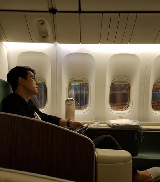 Jung Woo-sung posted a picture on the 29th day Instagram.Jung Woo-sung in the photo is touching the remote control in the space that looks like an airplane.Without any special action, the side of Shining Jung Woo-sung caught the attention of netizens.The netizens who came in contact with the photos said, It is the best thing to look good. Jung Woo-sung first class. Lets just press it. Hes handsome. Where are you going?Where are you going? Where are my brother? So cool uncle and Just a picture.Meanwhile, Jung Woo-sung played Jang Jin-tae in the movie Illang: The Wolf Brigade, which is scheduled to open in July.Illang: The Wolf Brigade is a live-action work of the same name animation of Oshii Mamoru.In addition to Jung Woo-sung, Kang Dong Won, Han Hyo Joo, Kim Moo Yeol, Yeri Han, and Choi Min Ho appear.