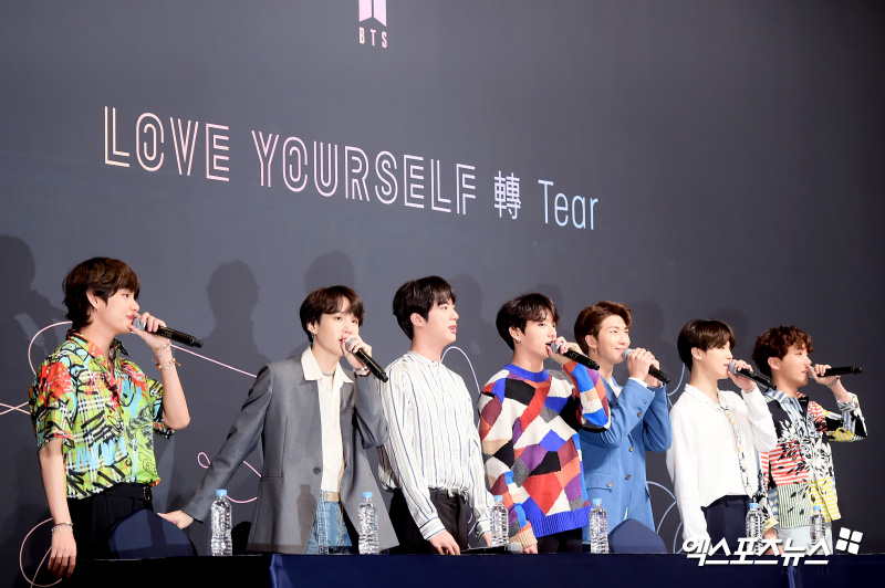 The BTS dream of Grammys Goal is coming true.The group BTS was ranked 10th on the Billboard Hot 100 after the Billboard 200 chart. Major US foreign media also expressed surprise at the growth of BTS.BTS ranked No. 1 on the Billboard 200 with its third regular album, LOVE YOURSELF Tear, on the 27th (local time), and No. 10 on the Billboard Hot 100 with its title song Fake Love on the 29th.It is the first K-pop group.Foreign media are also paying attention to the BTS who have performed well in all fields of music and music.The Bulletproof Boys propaganda shows that even if it is good music in United States of America, it is ready to listen with open mind even if it is not English, said Jeff Benjamin, a K-pop columnist on Billboard. BTS set a new standard by making songs and writing messages.They are talking more, he said.Grammy also reported on the growth of BTS, saying, BTS has connected the story line with songs, dances and music videos that contain their stories. They have a uniqueness that expresses themes such as depression and adversity that are out of the repertoire of Korean idol groups without metaphor. Grammy even mentioned the news of President Moon Jae-ins celebration.Korea and other countries were surprised that Grammy, who is famous for being conservative, paid attention to BTS.Last year, when Grammy wrote an article about BTS, foreign media around the world published an article entitled Grammy started to pay attention to BTS.Senior musicians who have succeeded in United States of America have also praised BTS moves.Lim Hyung-joo, who was appointed as the first Asian popper singer to be a member of the American Recording Arts Academy Association and the highest grade of member grade, Grammy Award, praised the results of BTS through Twitter.Lim Hyung-joo said, Today is a historic day that we must remember forever. Next time, we have only the Grammy Award nomination.I believe that BTS is not a dream but a reality to come. Billboard Music Awards, American Music Awards, Billboard 200 No. 1, Billboard Hot 100 No. 10.Expectations are high that BTS, which has created one of the goals that have been dreaming of, will be able to make the goal of Grammy Awards  a reality.Photo = DB, Grammy homepage, CNN broadcast screen Digiencom