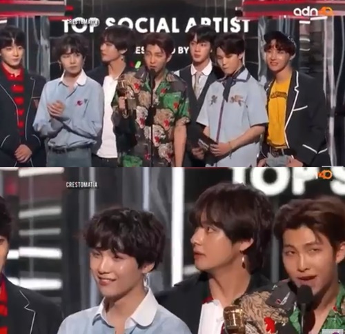 Group BTS has suffered humiliation with discriminatory comments.On the 28th (local time), the program Parándula 40 of the Mexican public broadcasting adn40, which was broadcast on the 28th (local time), was broadcast to mock BTS.The cast watched the stage video of the Billboards Music Awards (BMA), which aired on the 21st.Two male hosts watched BTS and mocked them, saying, They are wearing Gucci but useless; this collection has failed. The men seem weak because they have only bones left.I made my hair styling strange, but how do you look good? Sexist comments also followed: Its like working for a sex minority club in Mexico, not Billboards.It seems like LGBT (words referred to as sex minorities) are going around as a group, he said.I think theyre all women, one host said, while another said, Maybe its right.When this was announced, fans around the world could not hide their anger.Horashio Villarovos, the host of the program, apologized on the 29th, I am sorry if I offended the fans of BTS, he said.Meanwhile, BTS recently topped the Billboards album chart and ranked 10th on the Billboards single chart Hot 100.Photo  adn40 broadcast screen, captures Horacio Villarovos Facebook