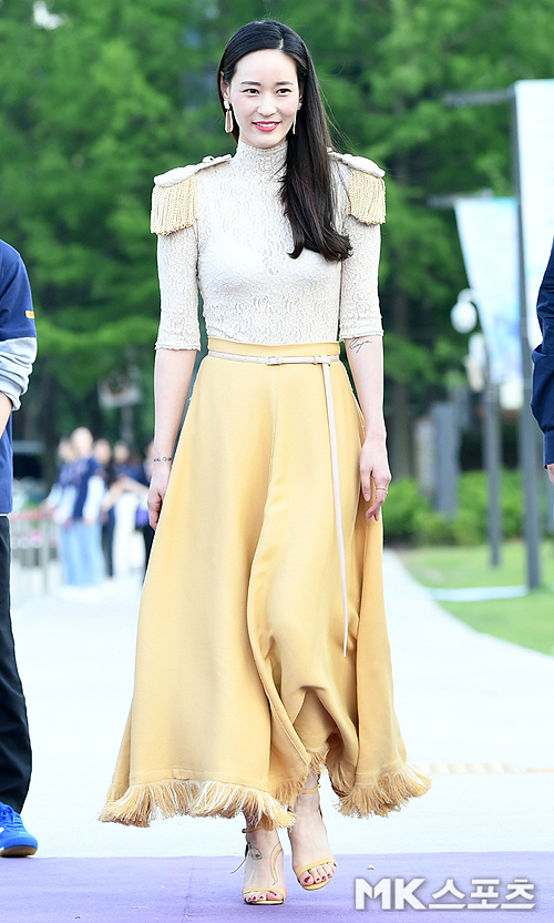 The 20th SEOUL International Womens Film Festival opening ceremony was held at the Cultural Storage Base Cultural Center in Mapo-gu, Seoul on the afternoon of the 31st.Actor Lee Young-jin is entering the scene.