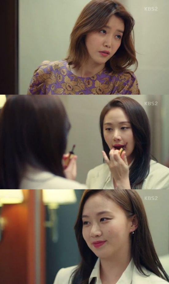 Suits Chae Jung-an has played a mischievous joke on Ko Sung-hee.In the KBS2 drama Suits (playplayed by Kim Jung-min and directed by Kim Jin-woo), which was broadcast on the night of the 31st, Ji-na Kim (Go Sung-hee) and Hong Da-ham (Chae Jung-an) faced each other in the bathroom.The redness, which was making a serious look, suggested to Ji-na Kim, Lets have a drink. So Ji-na Kim was worried, Drink? Why is something wrong?So Hong Da-ham replied, Have you ever been here? Theres always work, because of Park Hyeong-sik. And surprised Ji-na Kim replied, Why is Ko Yeon-woo?Hongdaham said, I do not know, I want to go out with me. Crazy, Im not crazy. Ji-na Kim said, My sister is real.I asked, wondering.Then Hongdaham said, I like it, smart, hearty, retreated, I do not have a heart, I do not listen to my father, Im rotting.Ji-na Kim, who laughed, said, My sister is true, and Hongdaham said, How do you know how I feel about raising my son, and it is time for me to rest.Ji-na Kim responded to the drink proposal, saying it was OKA KOLL.